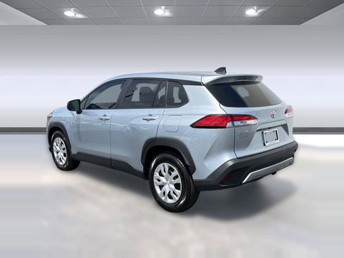 Certified 2023 Toyota Corolla Cross L FWD image 3