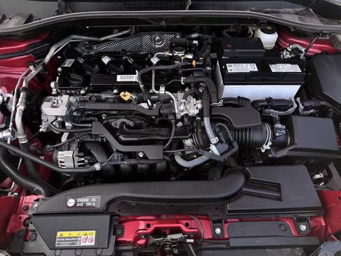 Used 2024 Toyota Corolla Cross XLE w/ Convenience Package image 29