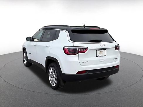 Used 2025 Jeep Compass Limited AWD/4WD image 11