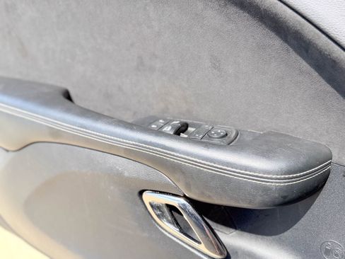 Used 2015 Dodge Challenger SRT Hellcat image 18