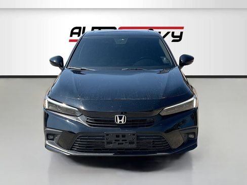 Used 2023 Honda Civic Touring image 2