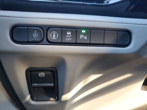 Certified 2026 Acura MDX FWD w/ Technology Package image 36
