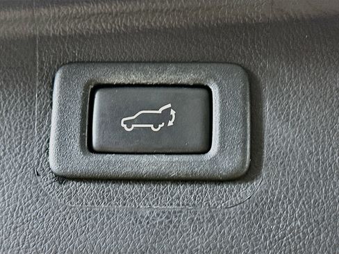 Used 2019 Subaru Outback 3.6R Touring w/ Popular Package #3A AWD/4WD image 30