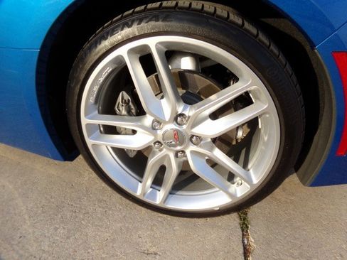 Used 2015 Chevrolet Corvette Stingray Coupe w/ 3LT Preferred Equipment Group RWD image 11