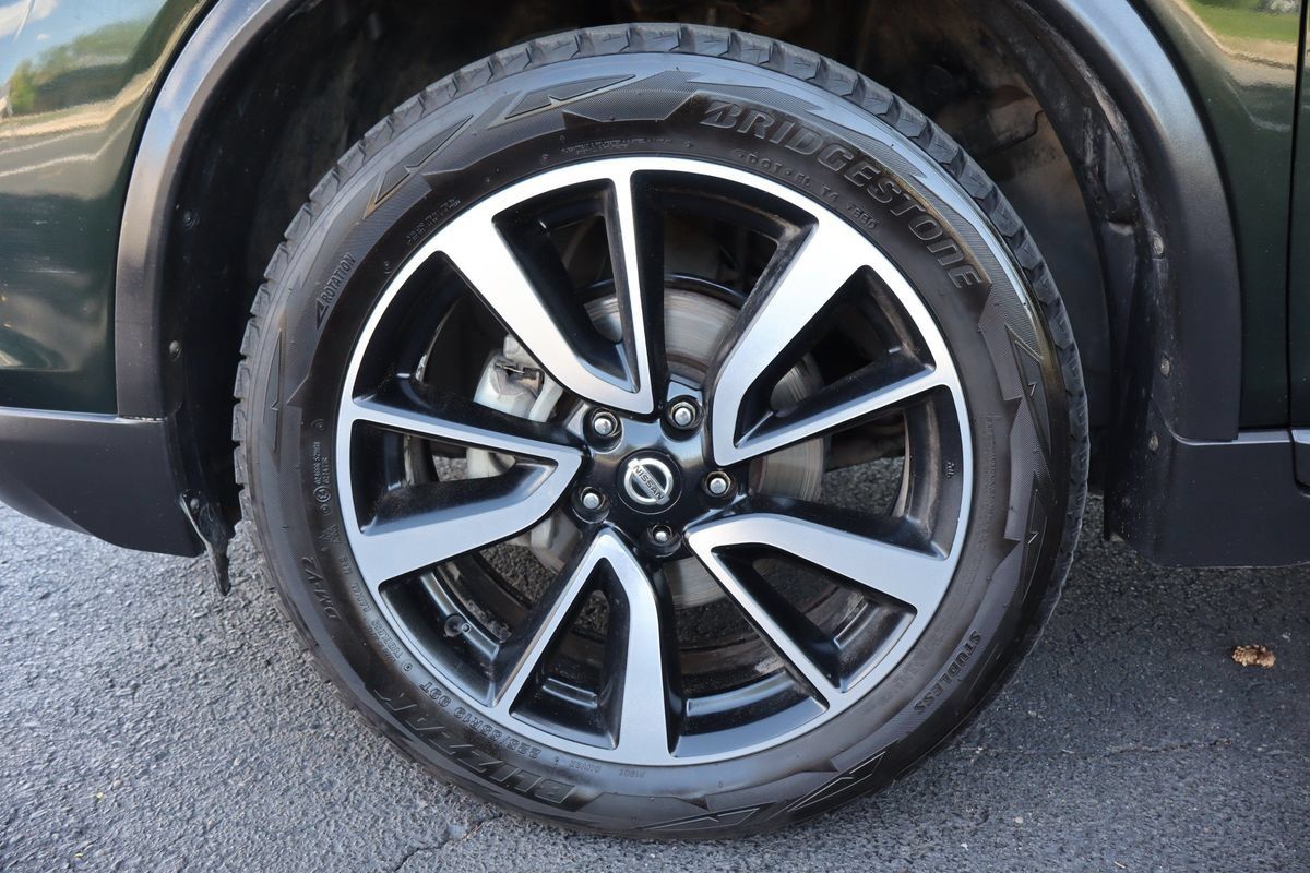 Used 2019 Nissan Rogue SL w/ Premium Package AWD/4WD image 42