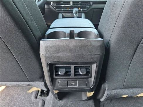 Used 2024 Chevrolet Colorado LT w/ LT Convenience Package RWD image 17