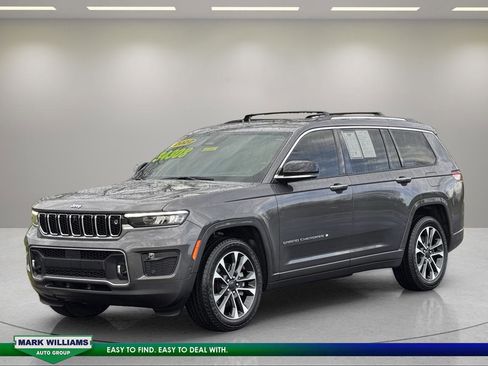 Used 2022 Jeep Grand Cherokee L Overland w/ Advanced Protech Group III image 7