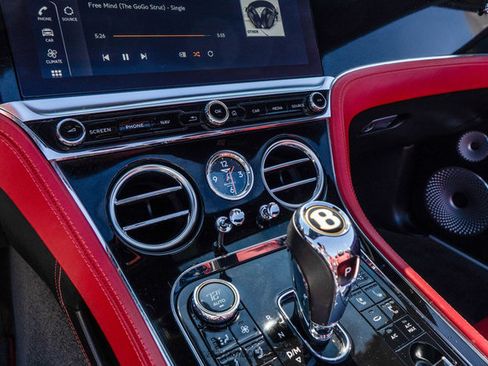 Used 2020 Bentley Continental GT V8 image 35