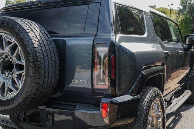 Used 2025 GMC Hummer EV 3X AWD/4WD image 17