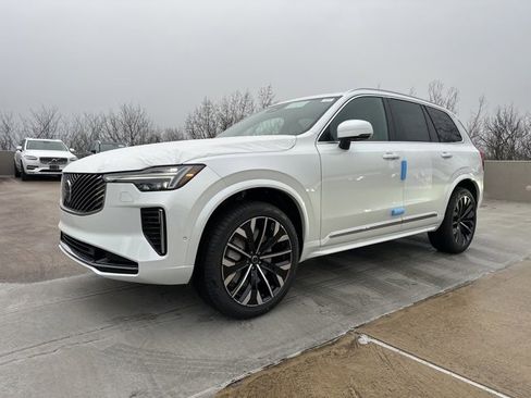 New 2026 Volvo XC90 B6 Ultra image 3