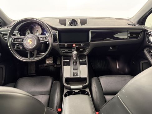 Certified 2024 Porsche Macan AWD/4WD image 15