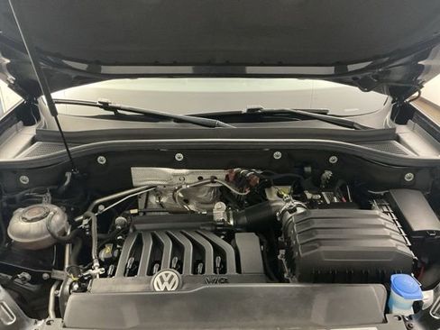 Used 2022 Volkswagen Atlas Cross Sport SEL R-Line image 21