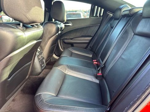 Used 2017 Dodge Charger SXT w/ Plus Group image 12