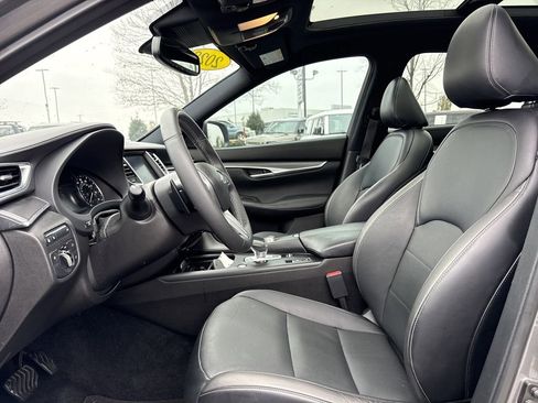 Used 2022 INFINITI QX50 Luxe w/ Appearance Package image 11