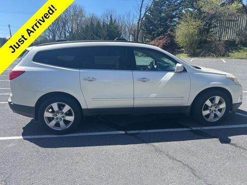 Used 2012 Chevrolet Traverse LTZ image 8