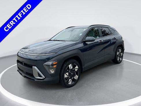 Certified 2025 Hyundai Kona SEL FWD image 1