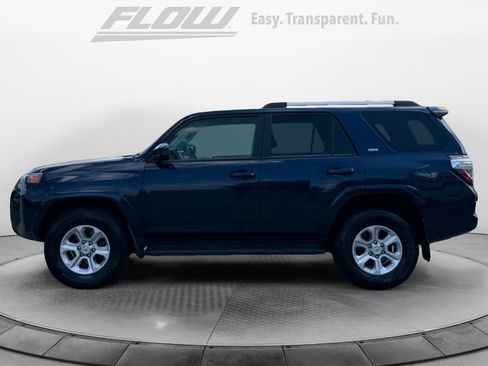 Certified 2019 Toyota 4Runner SR5 AWD/4WD image 5