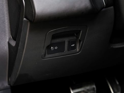 Used 2024 Land Rover Range Rover Velar Dynamic SE image 35