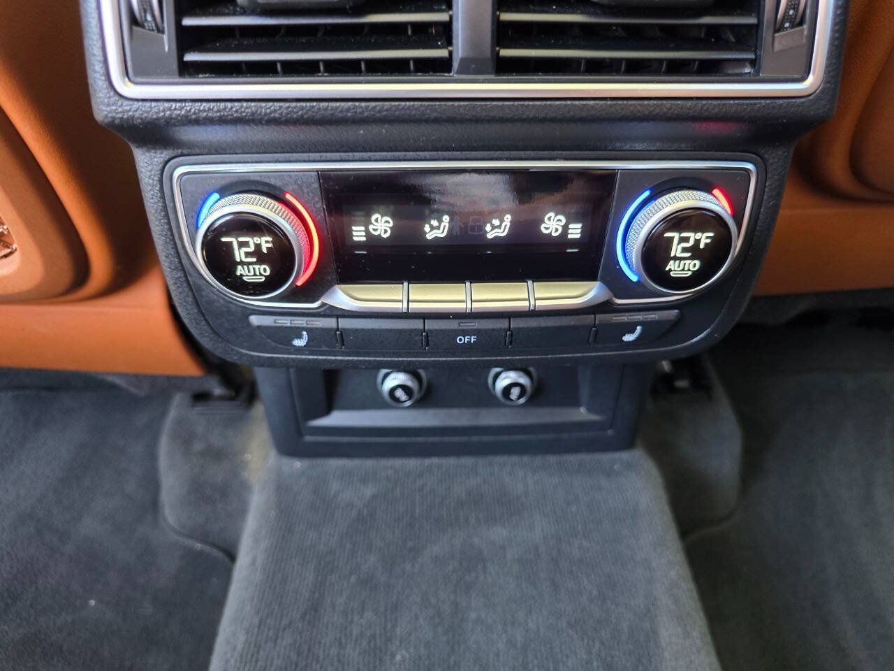 Used 2018 Audi Q7 3.0T Prestige AWD/4WD image 25