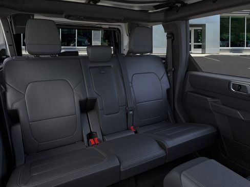 New 2025 Ford Bronco Badlands image 11