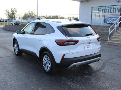 New 2026 Ford Escape Active w/ Cold Weather Package AWD/4WD image 4