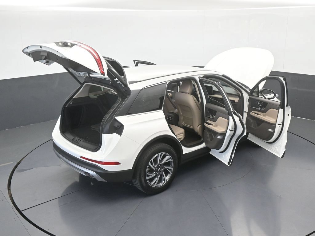 Used 2023 Lincoln Corsair FWD image 70