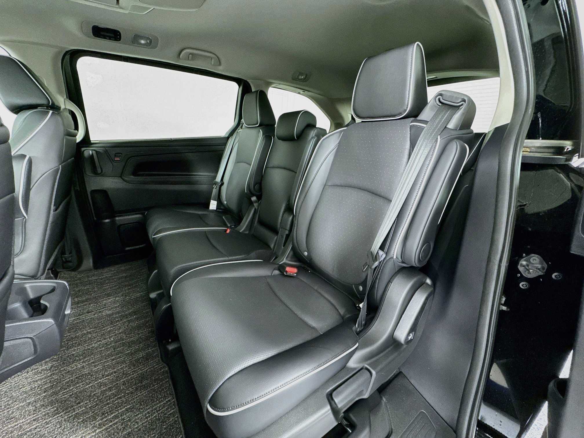 New 2027 Honda Odyssey Elite image 25