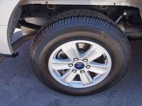 Used 2016 Ford F150 XLT w/ Equipment Group 301A Mid RWD image 15