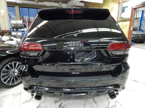 Used 2021 Jeep Grand Cherokee SRT w/ Trailer Tow Group IV image 5