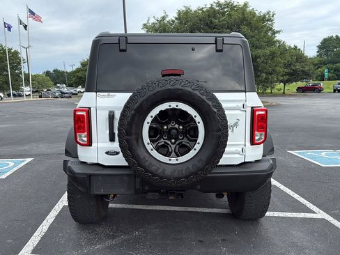 Used 2023 Ford Bronco Black Diamond w/ Sasquatch Package AWD/4WD image 12