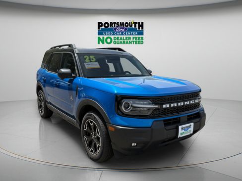 Certified 2025 Ford Bronco Sport Outer Banks w/ Outer Banks Tech Package+ AWD/4WD image 32