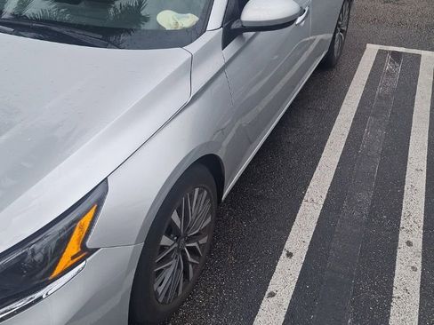 Certified 2023 Nissan Altima 2.5 SV image 2