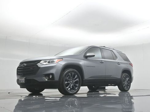 Used 2021 Chevrolet Traverse RS image 48