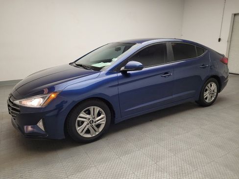 Used 2020 Hyundai Elantra SEL image 2