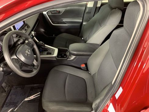 Used 2024 Toyota RAV4 LE image 26