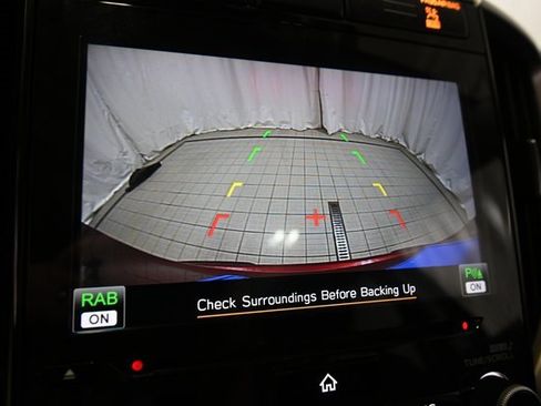 Used 2022 Subaru Ascent Touring image 7