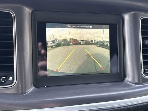 Used 2020 Dodge Charger SXT w/ Leather Interior Group image 16