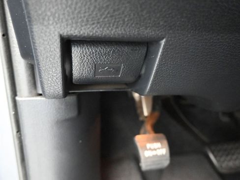 Used 2018 Toyota Tundra Limited image 28