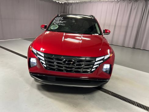 Used 2023 Hyundai Tucson Limited w/ Cargo Package AWD/4WD image 2