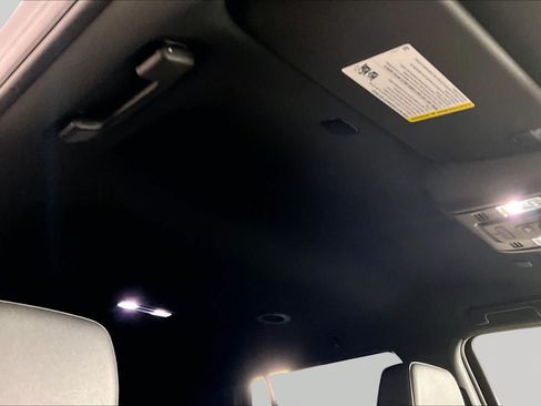 Used 2021 Chevrolet Tahoe LT RWD image 14