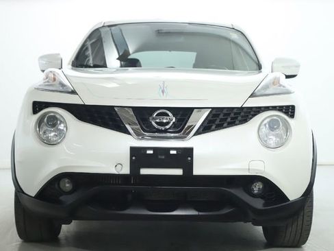 Used 2017 Nissan Juke SV image 11