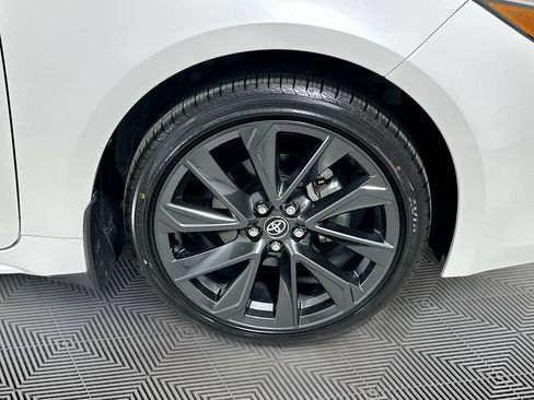 Used 2025 Toyota Corolla XSE FWD image 20
