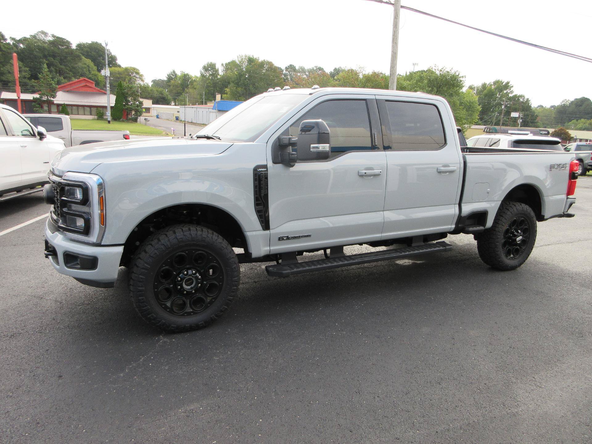 Used 2026 Ford F250 Lariat w/ Black Appearance Package AWD/4WD image 8