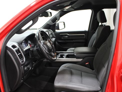 Used 2019 RAM 1500 Big Horn AWD/4WD image 3