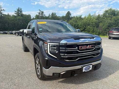 Used 2025 GMC Sierra 1500 SLT AWD/4WD image 9
