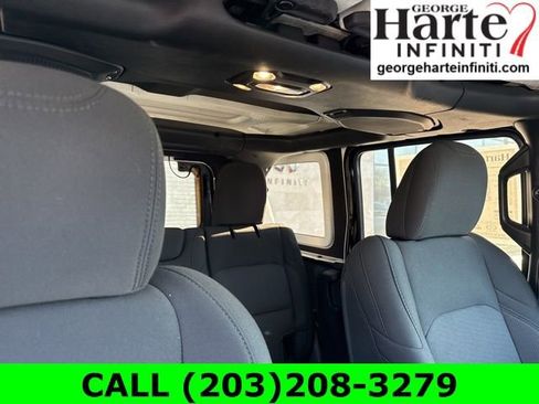 Used 2022 Jeep Wrangler Unlimited Sport image 17