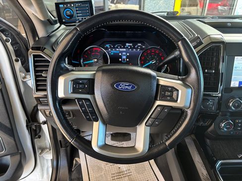Used 2021 Ford F250 Lariat image 9