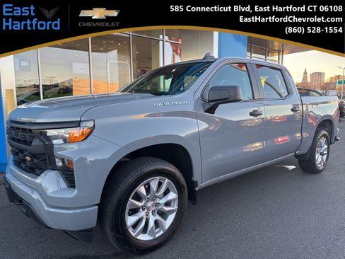 Used 2024 Chevrolet Silverado 1500 Custom image 1