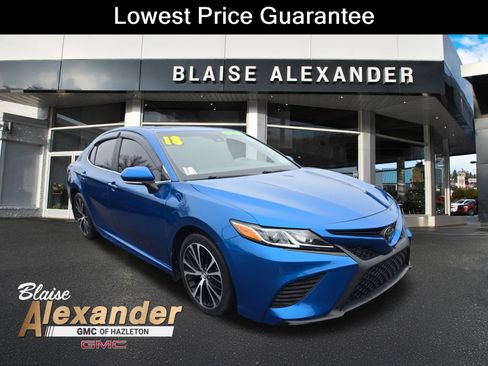 Used 2018 Toyota Camry SE w/ Audio Package image 1