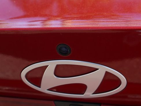 Used 2024 Hyundai Elantra SEL FWD image 41